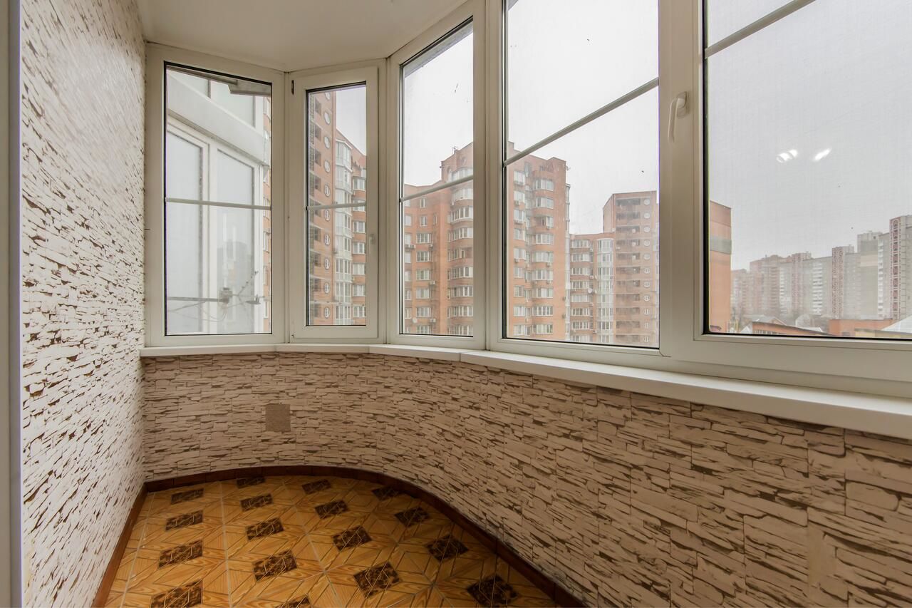 Апартаменты Комфортная двухкомнатная квартира возле метро Академгородок Киев-19